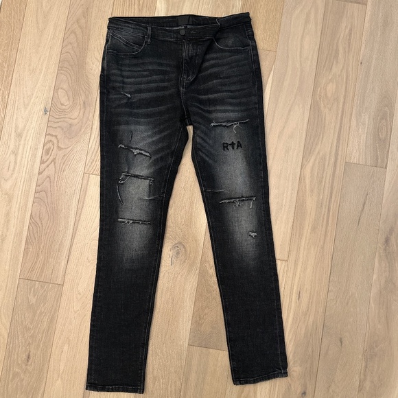 RtA BRYANT SKINNY JEANDISTRESSED GREY new no tags